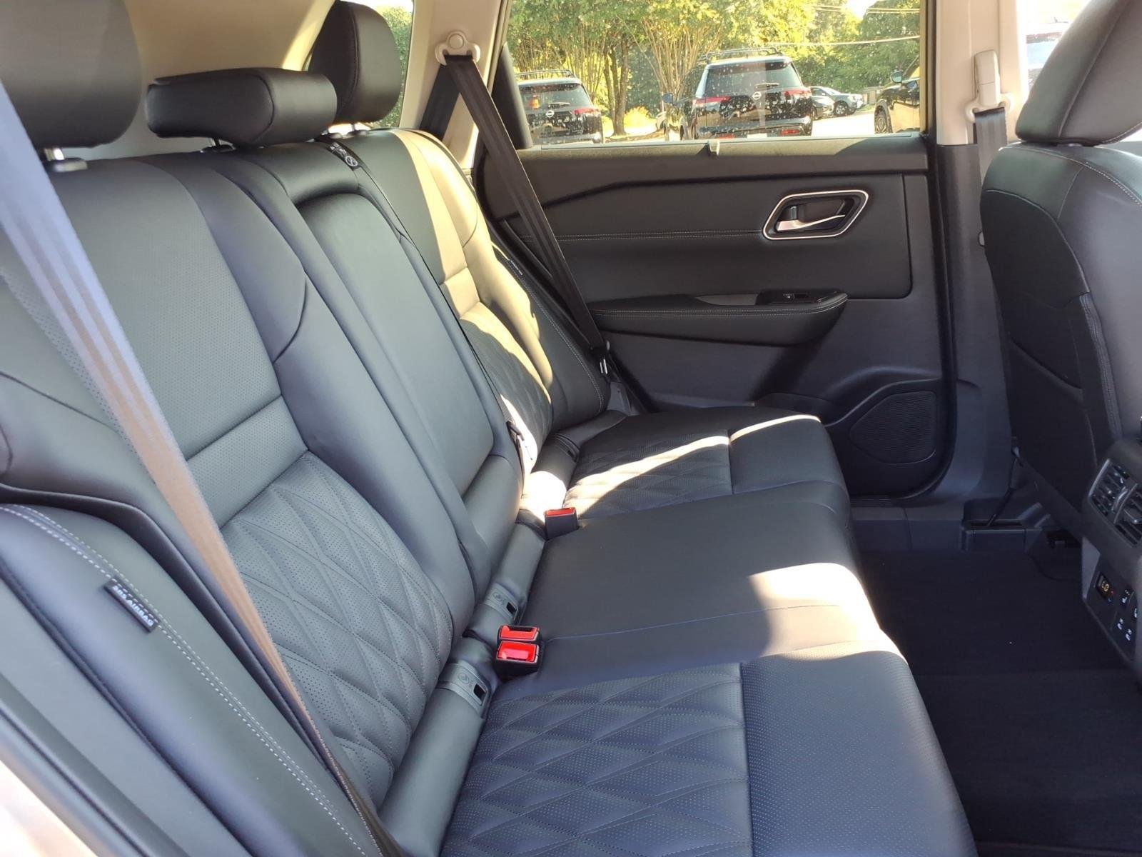 2026 Nissan Rogue Platinum - Photo 20