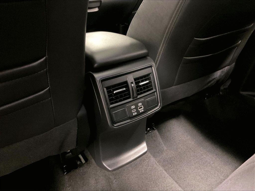 Used 2025 Ice Silver Metallic Subaru Premium image 29