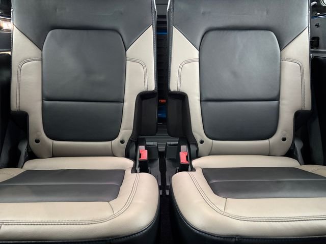 Used 2023 Velocity Blue Metallic Ford Wildtrak image 22