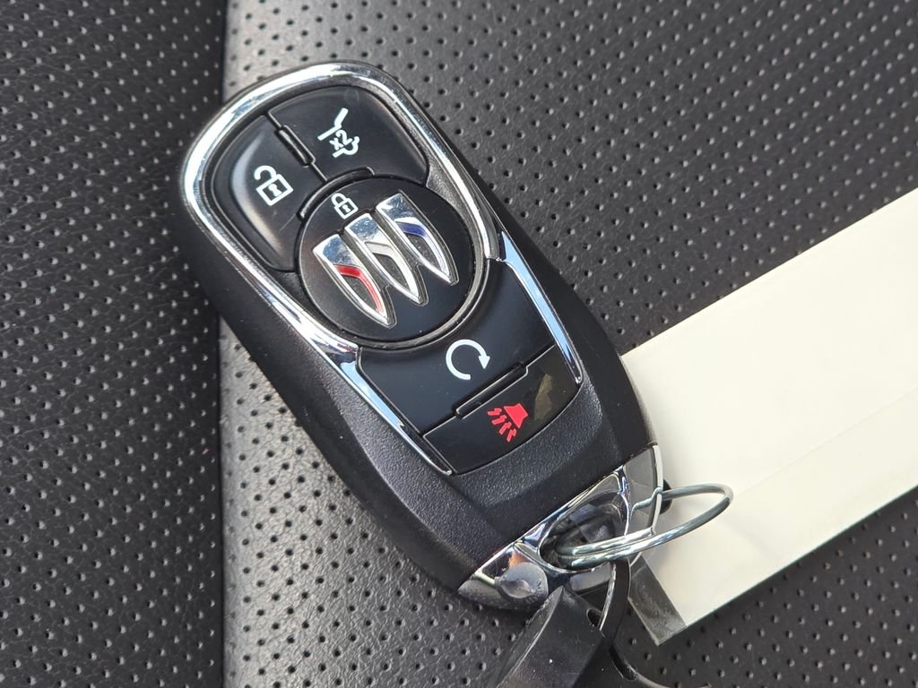 Used 2024 White Buick Avenir image 39