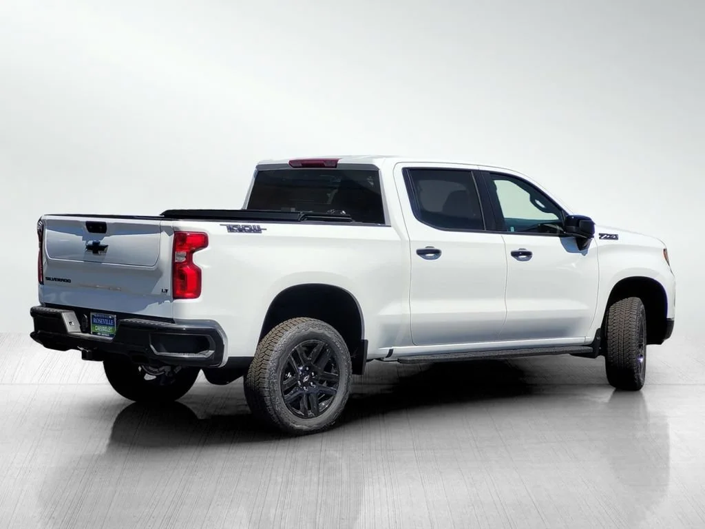 New 2026 Summit White Chevrolet LT Trail Boss image 6