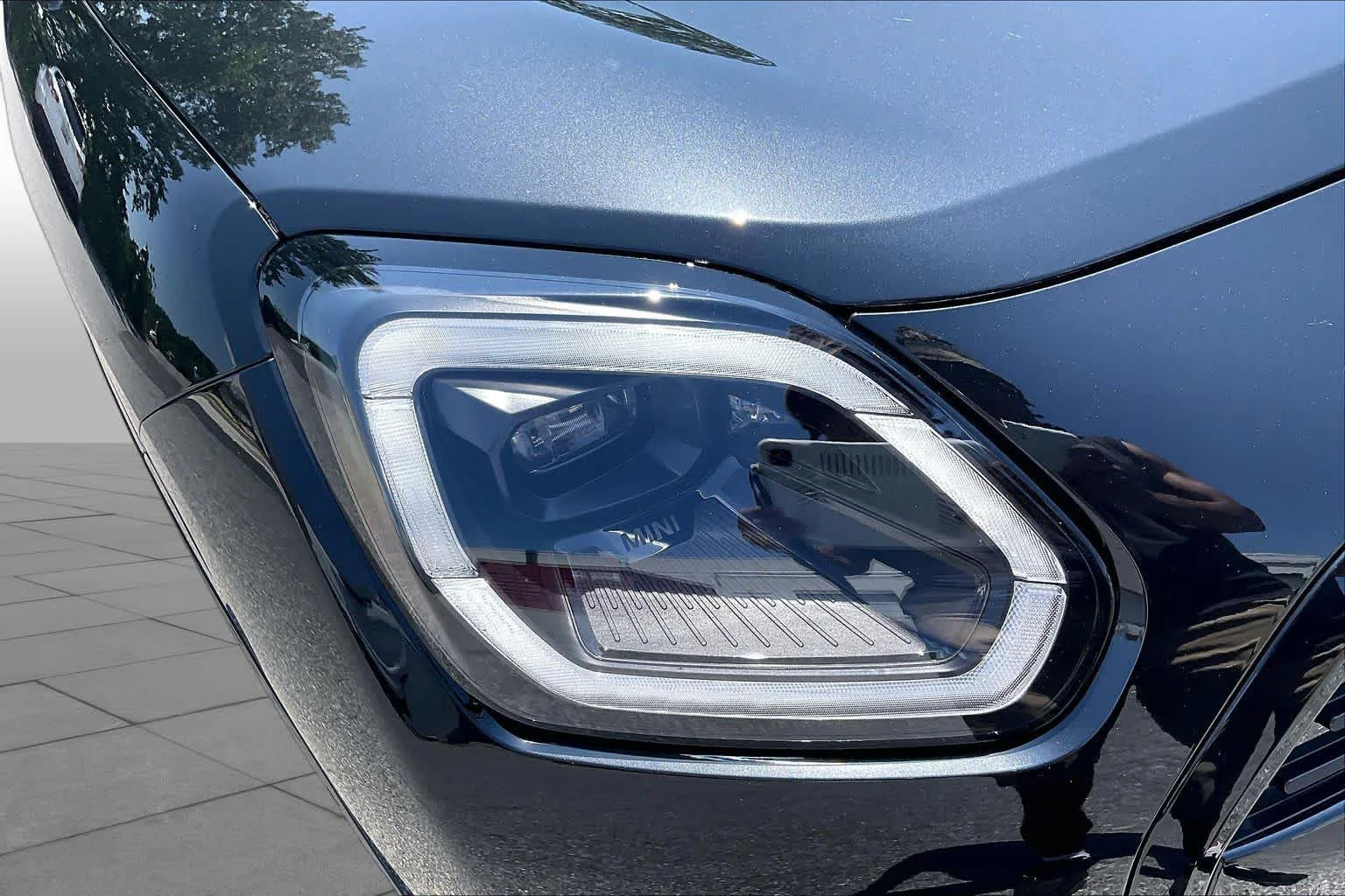 Used 2025 Midnight Black II Metallic MINI S image 13