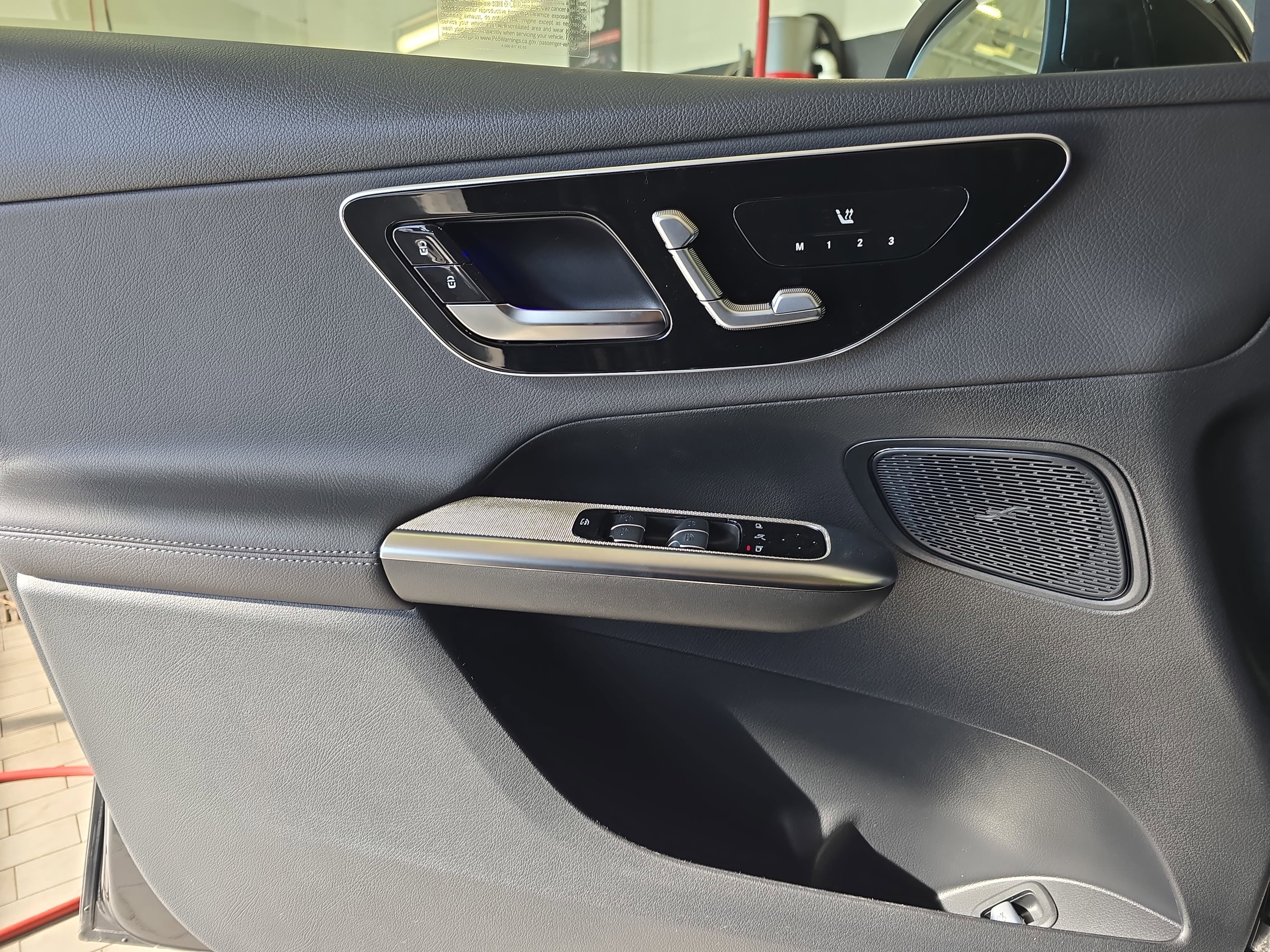 New 2026 Graphite Grey Metallic Mercedes-Benz GLC300 image 27