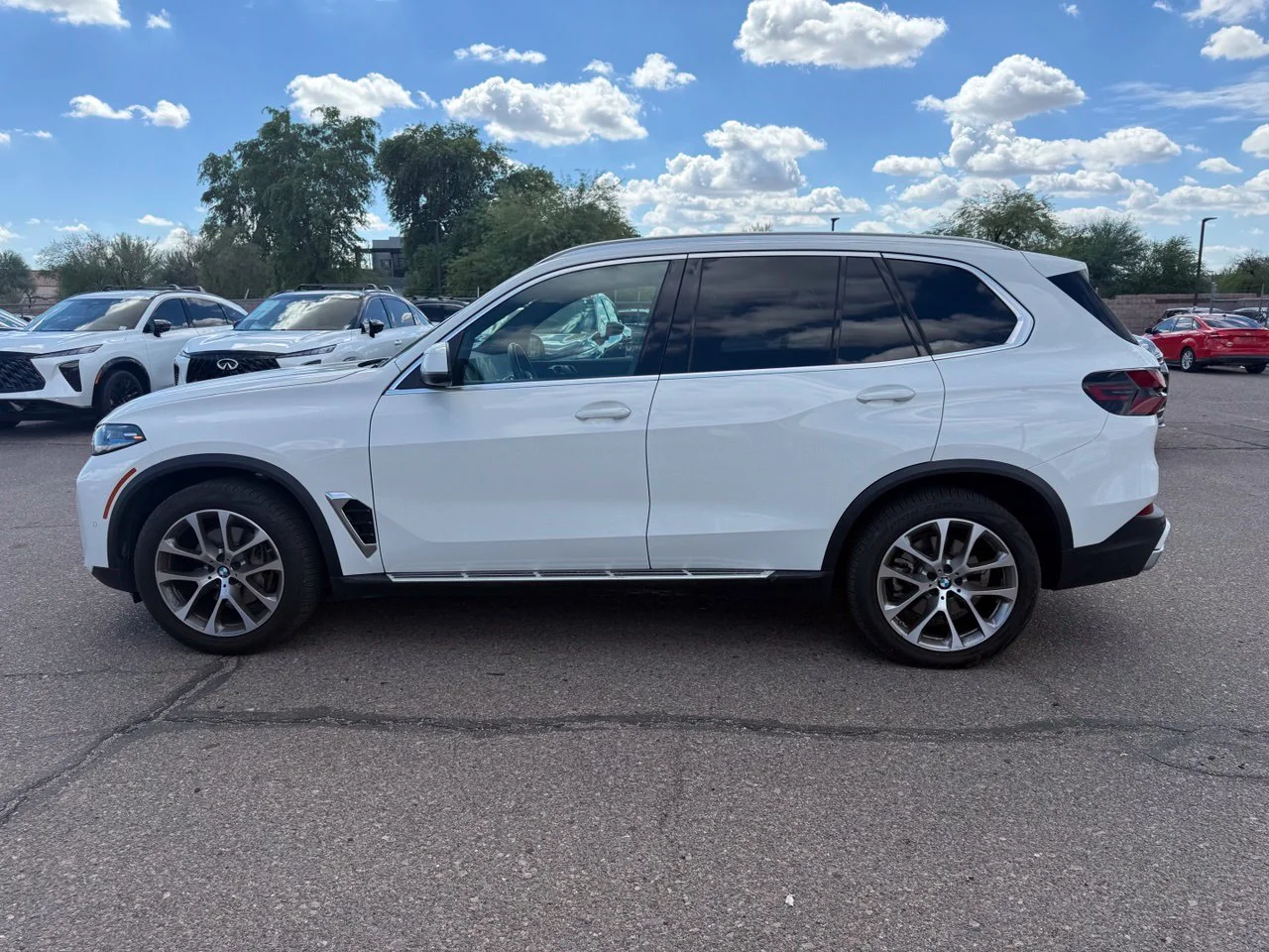 Used 2026 Alpine White BMW xDrive40i image 7