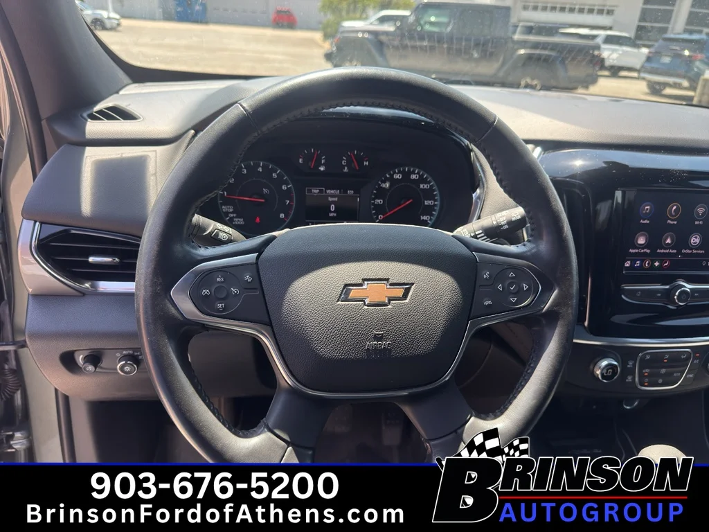 Used 2022 Silver Sage Metallic Chevrolet LT Cloth image 16