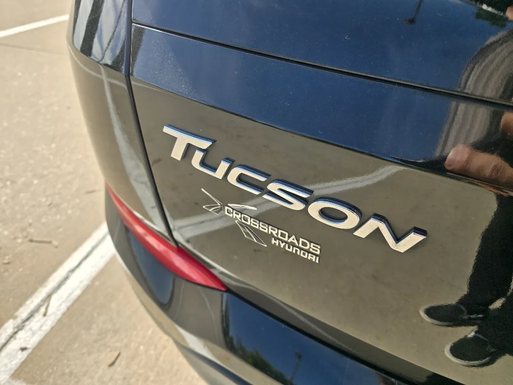 Used 2018 Black Noir Pearl Hyundai SEL image 11
