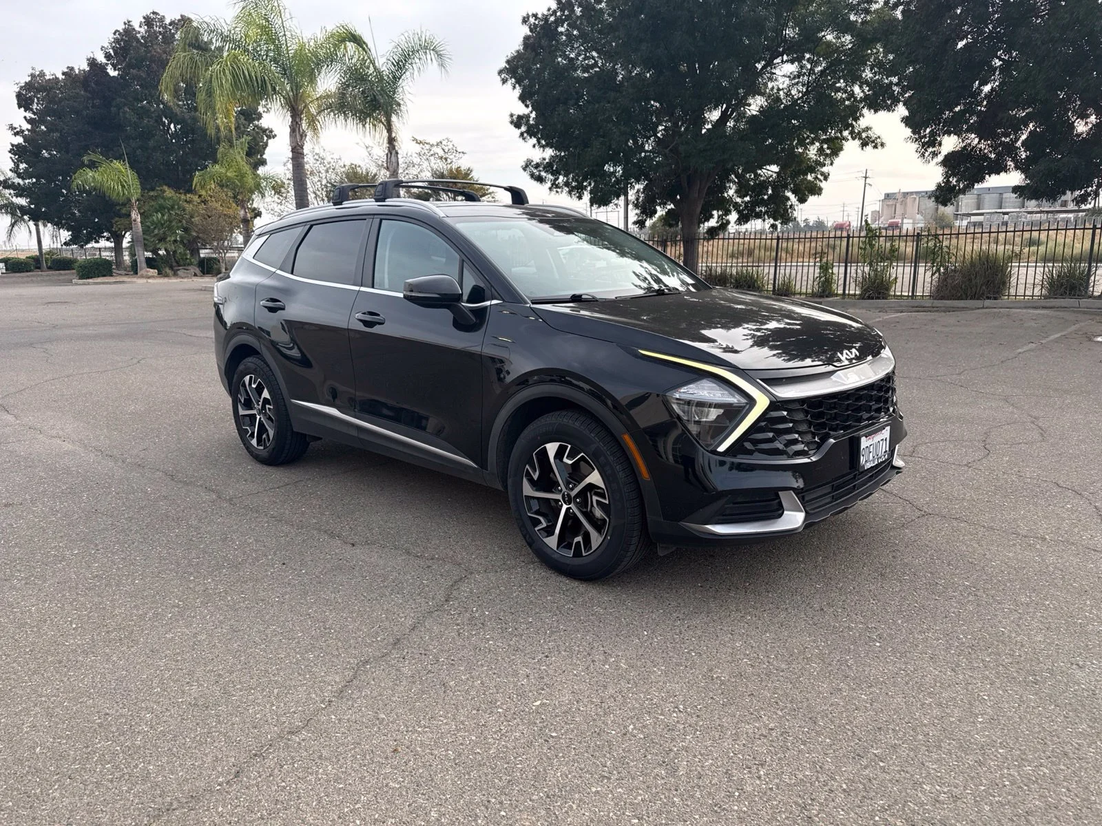 Used 2023  Kia EX image 4