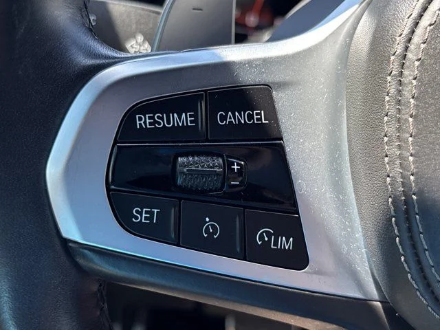 Used 2020 Gray BMW M50i image 29