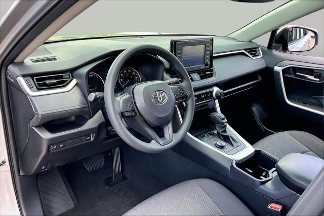 Certified Used 2022 SILVER SKY METALLIC Toyota  image 18