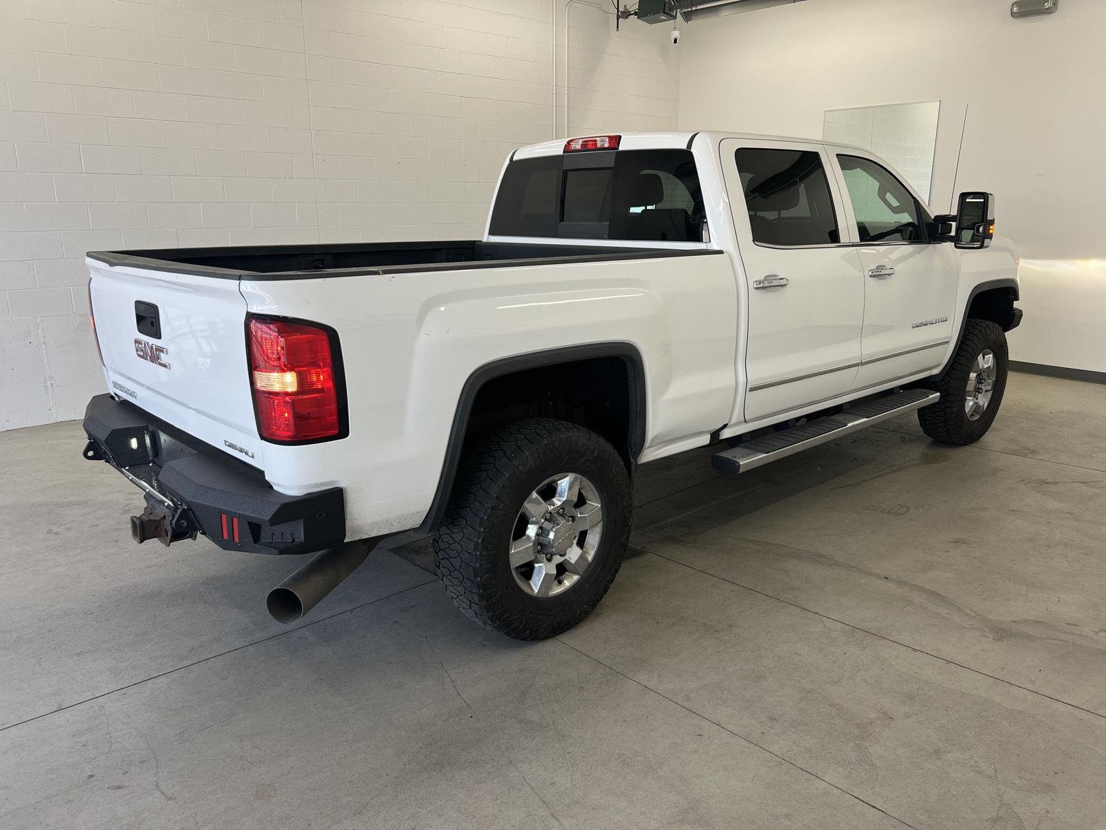 2016 GMC Sierra 3500 Denali HD Denali - Photo 9
