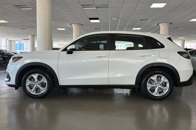 Used 2023 Platinum White Pearl Honda LX image 10