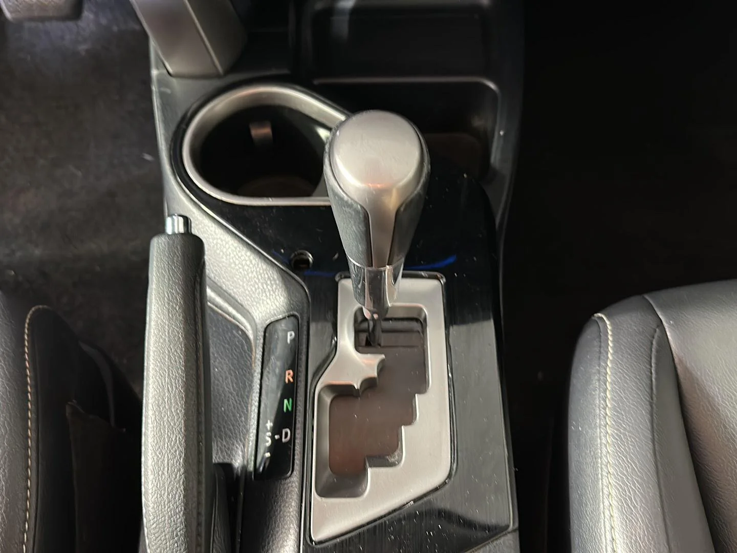 Used 2018 Pearl Toyota Limited image 20