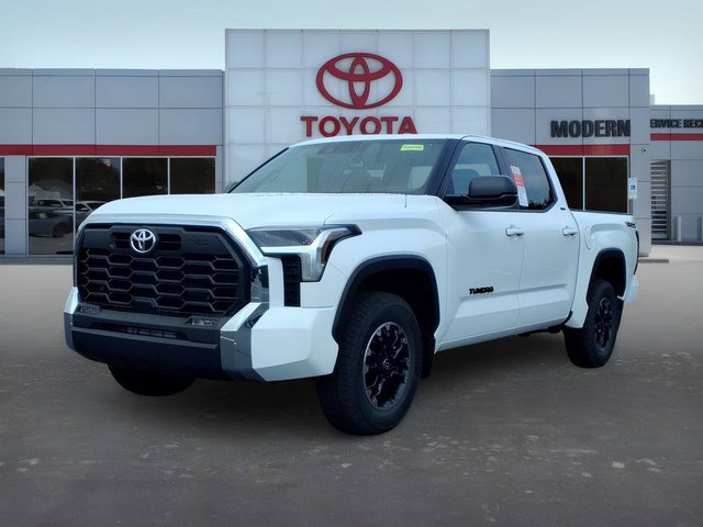 2026 Toyota Tundra 4WD SR5
