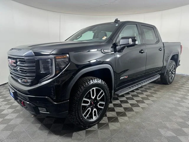 Used 2024 Onyx Black GMC AT4 image 8