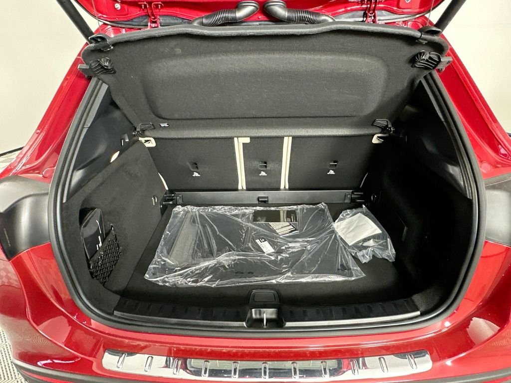 New 2026 MANUFAKTUR Patagonia Red Metallic Mercedes-Benz GLA 250 image 25