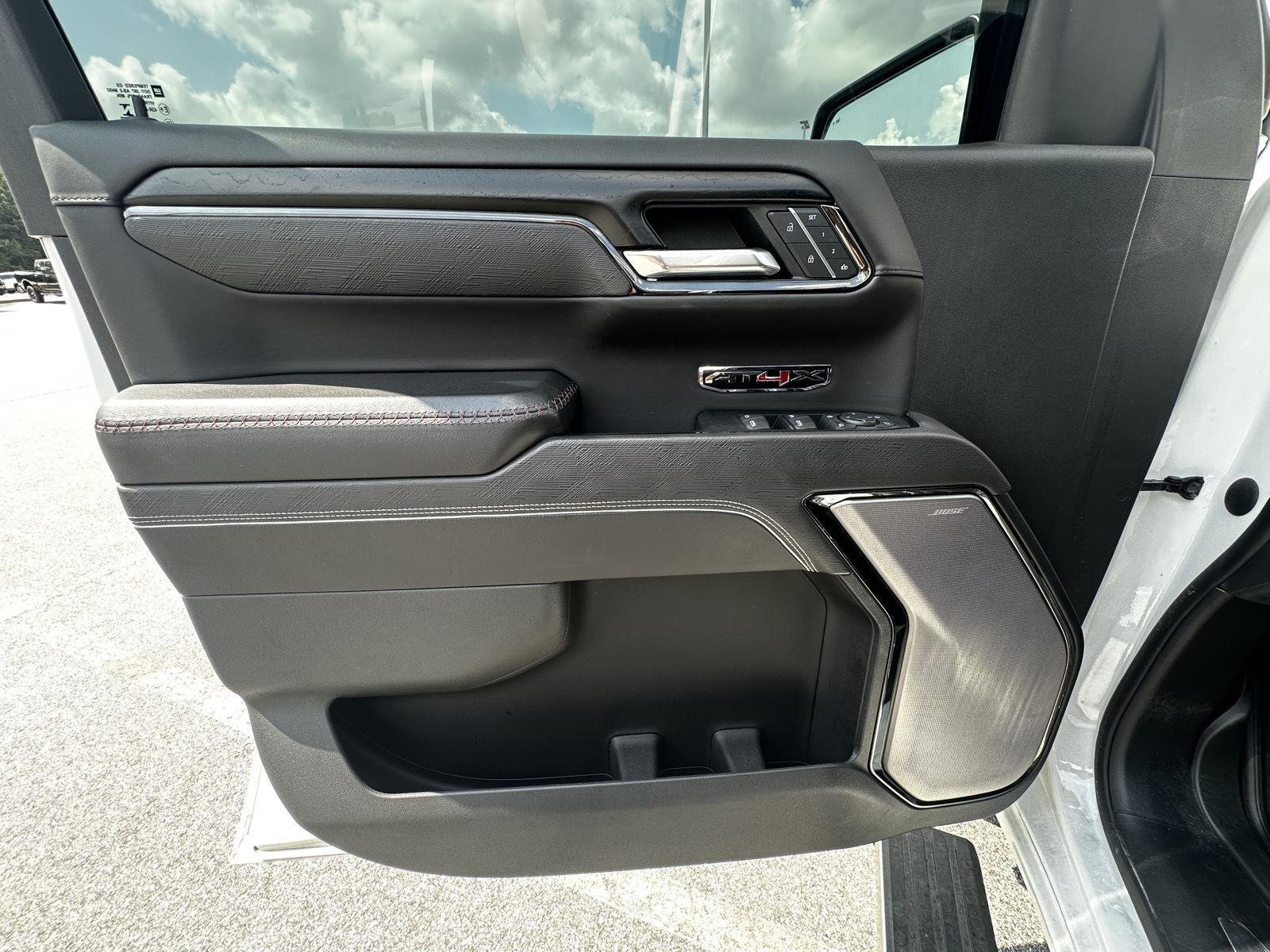 Used 2022 Summit White GMC AT4X image 10