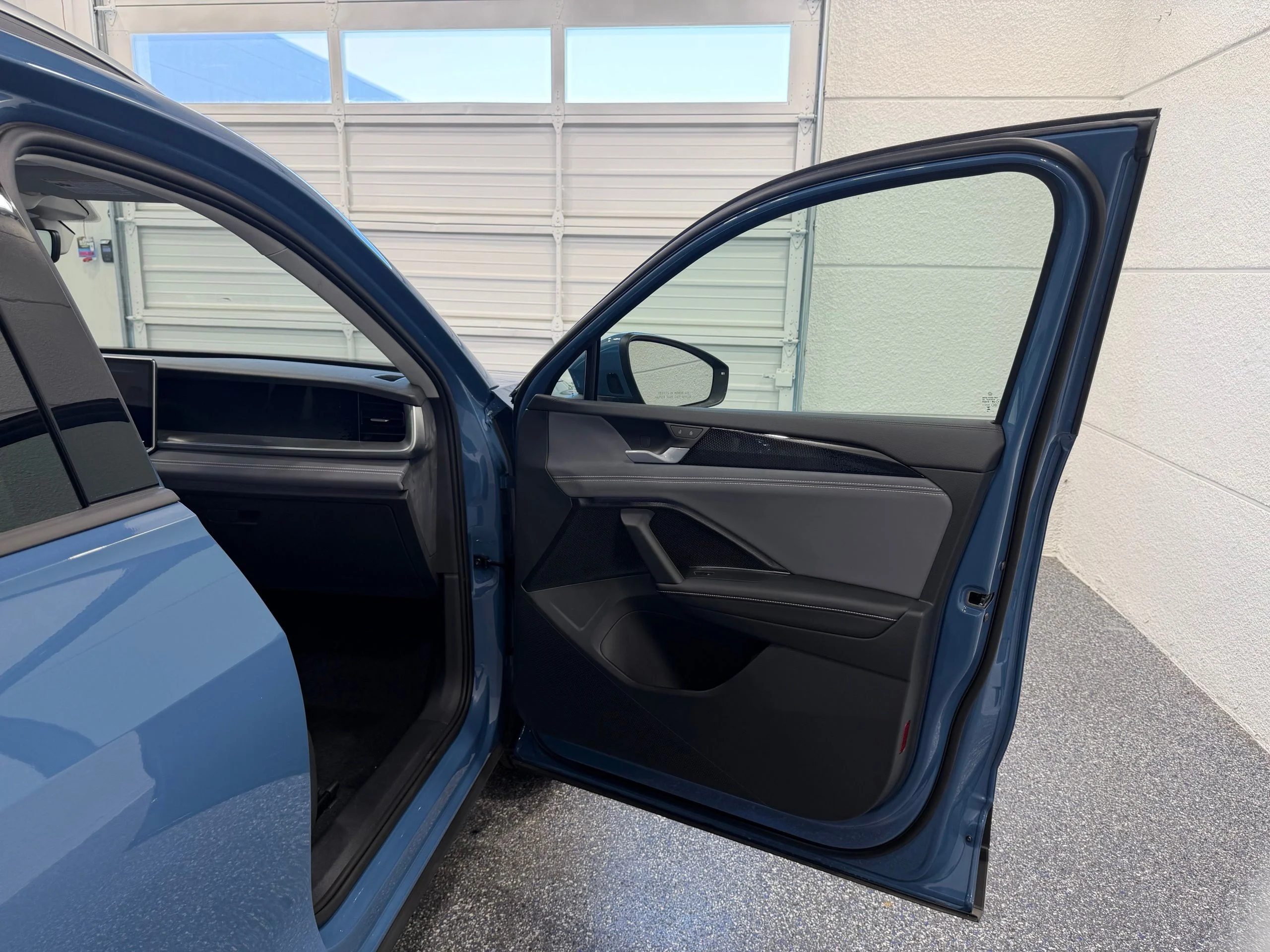 New 2026 Blue Volkswagen SE image 28