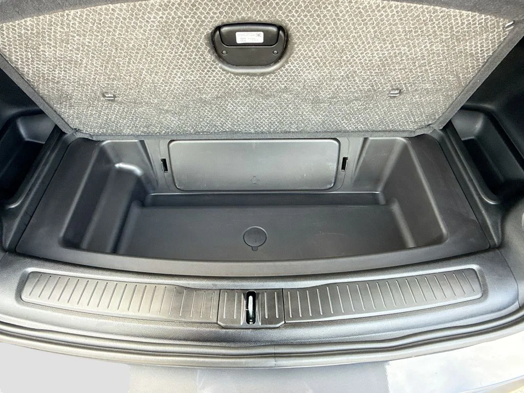 Used 2025 Gray Jeep Laredo image 30