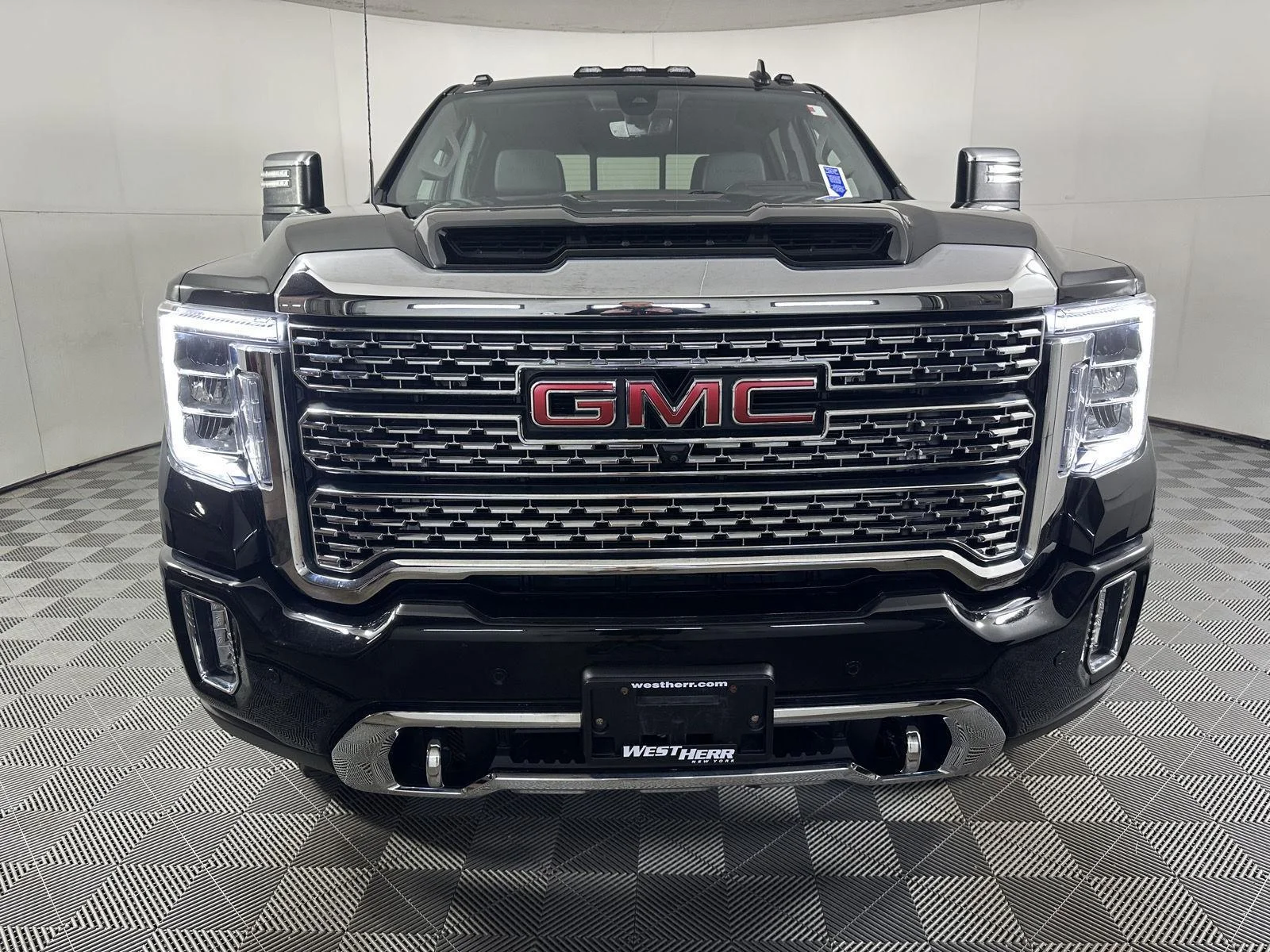Used 2023 Ebony Twilight Metallic GMC Denali image 13