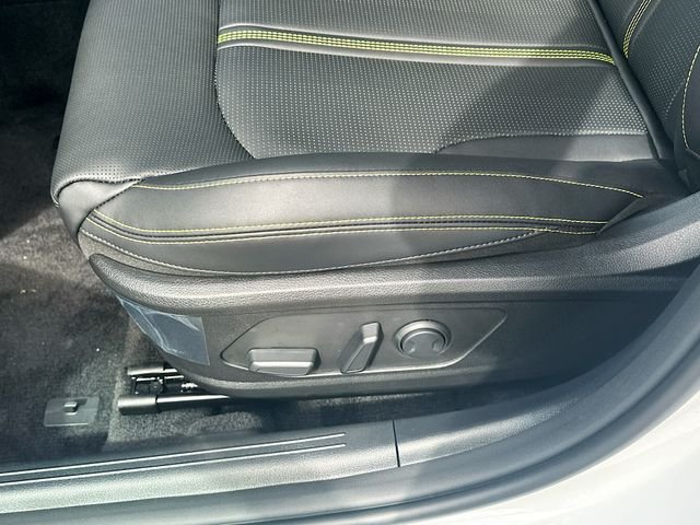 New 2026 Snow White Pearl Kia GT image 19