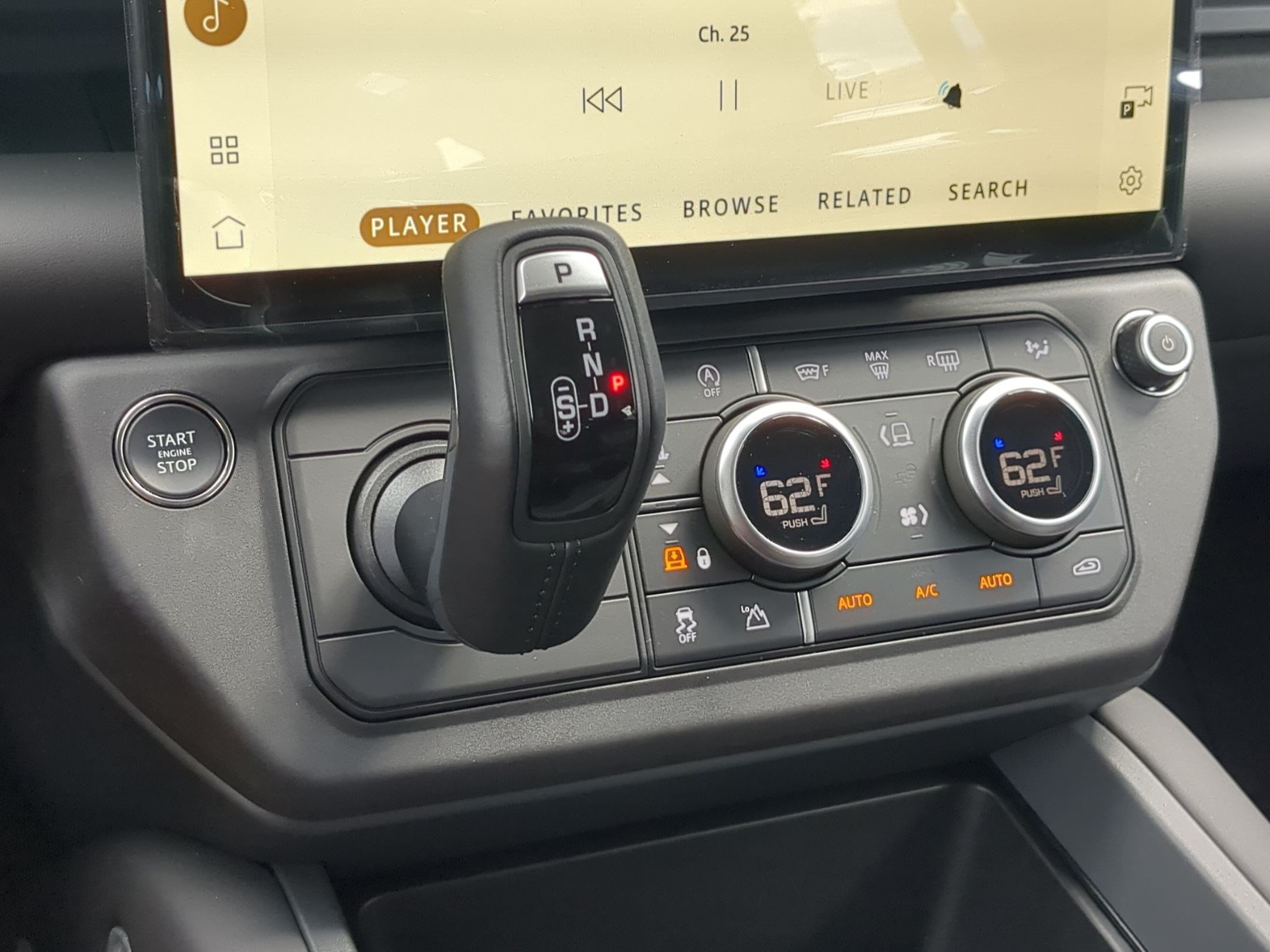 New 2026 Carpathian Grey Land Rover P400 X-Dynamic SE image 22