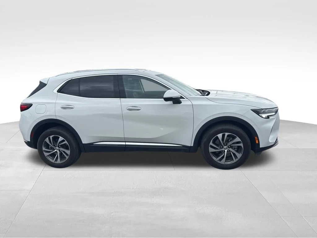 Used 2023 White Buick Essence image 5