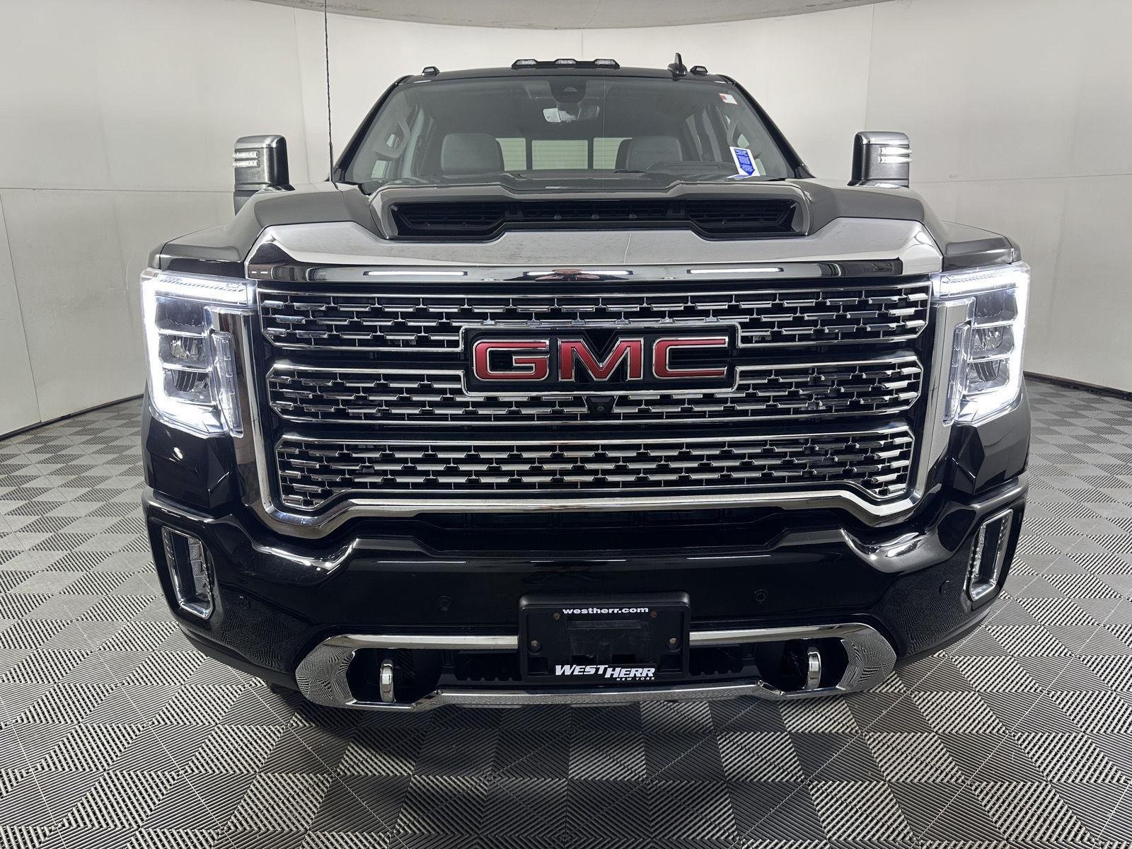 Used 2023 Ebony Twilight Metallic GMC Denali image 13