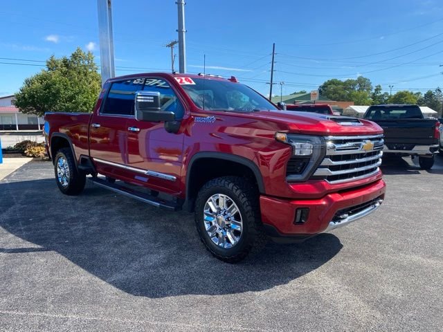 Used 2024 Red Chevrolet High Country image 7