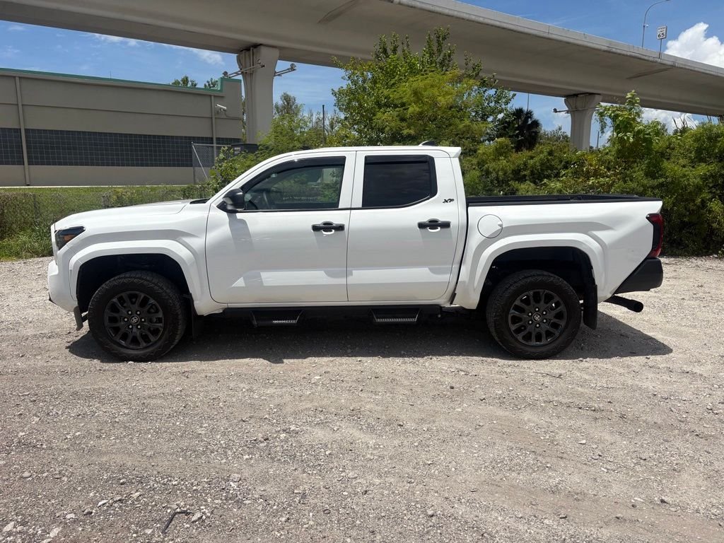 2025 Toyota Tacoma SR - Photo 6