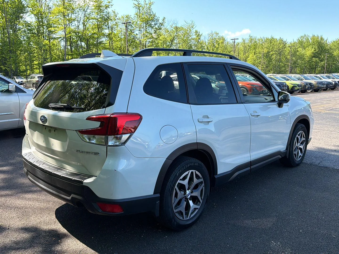 Used 2019 Crystal White Pearl Subaru Premium image 7