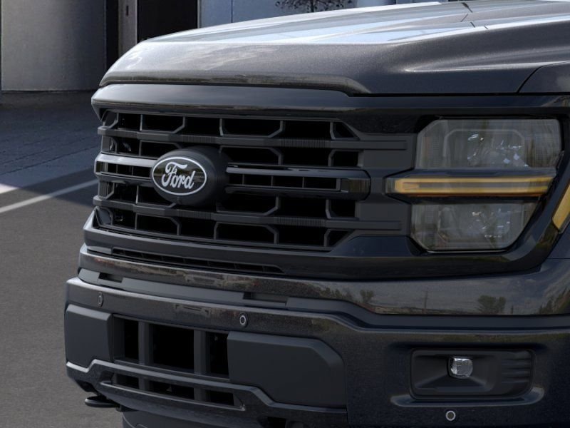 New 2026 Agate Black Metallic Ford XLT image 17
