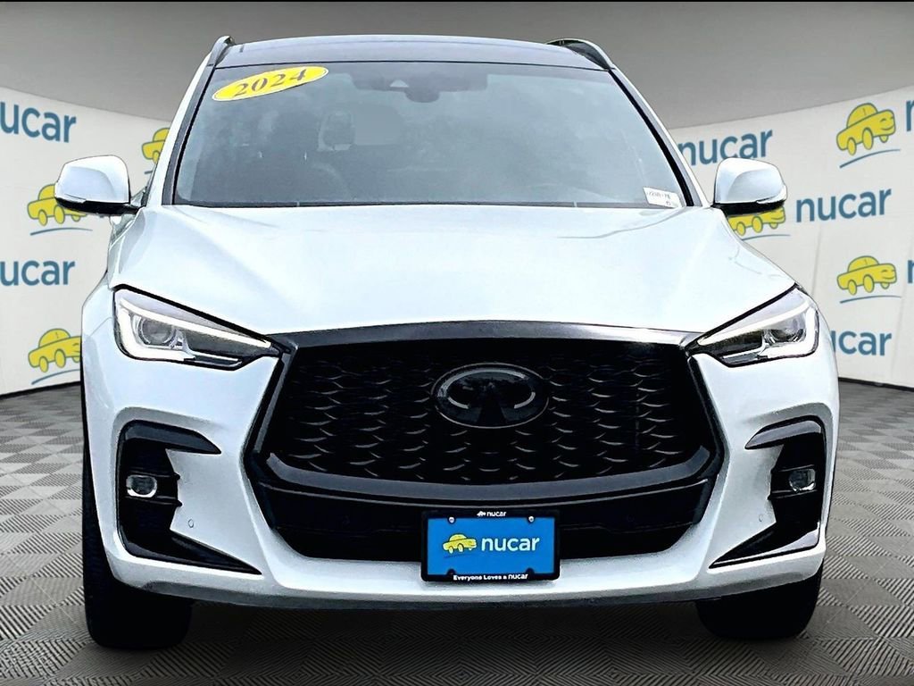 Used 2024 White INFINITI SPORT image 2