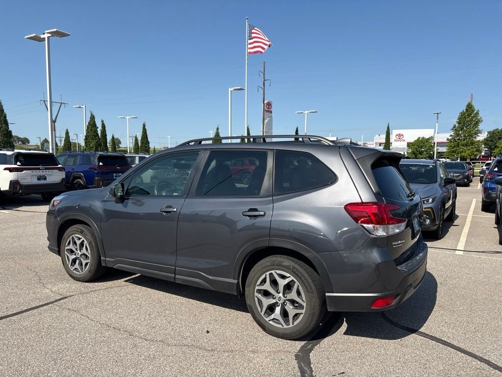 Used 2023 Gray Subaru Premium image 6