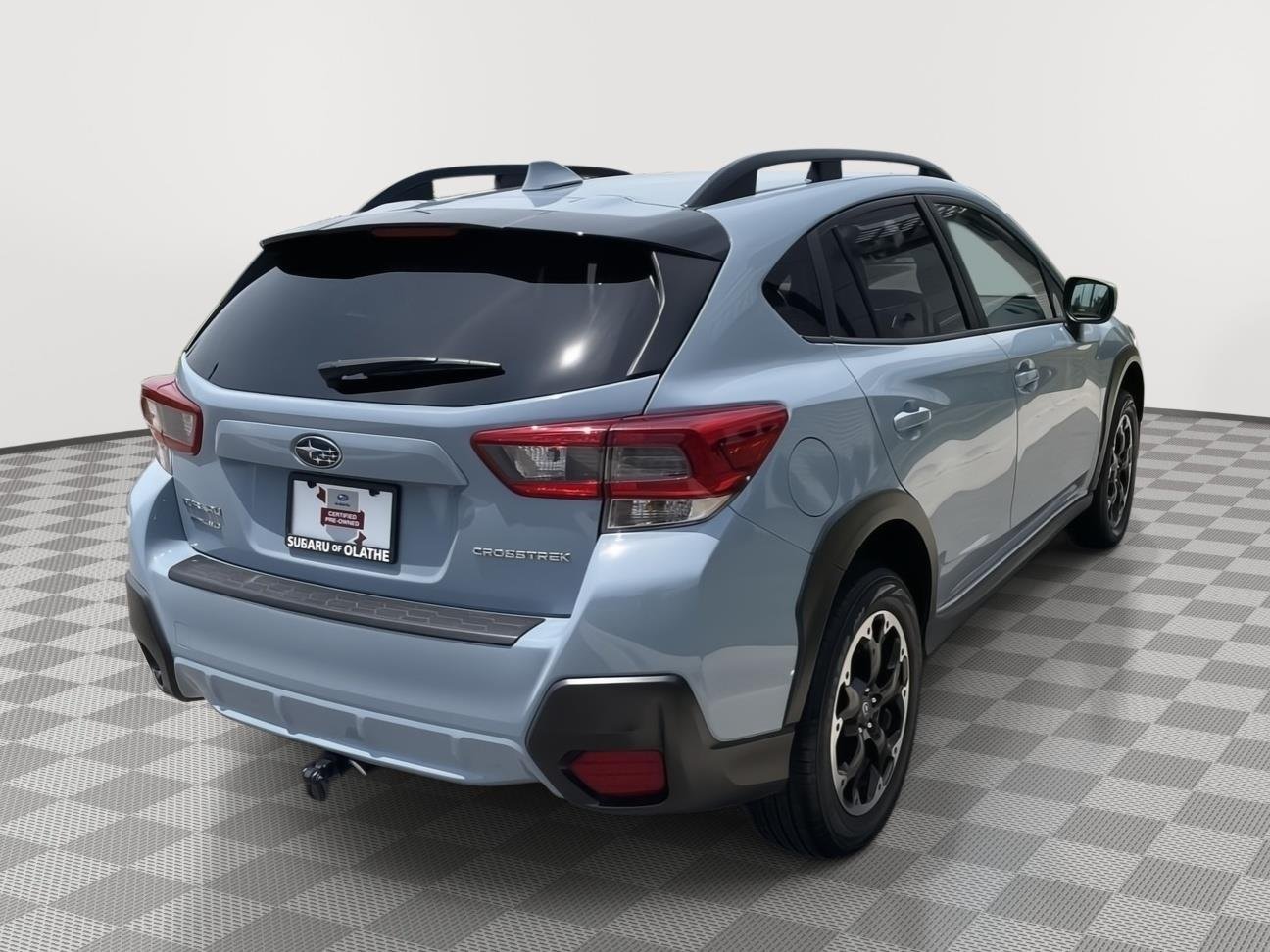 Used 2023 Cool-Gray Khaki Subaru Premium image 13