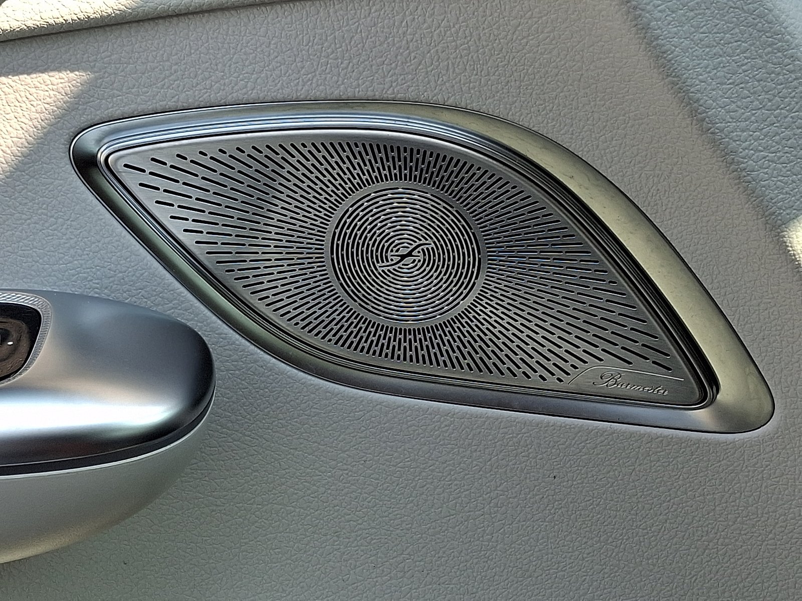 Certified Used 2023 Polar White Mercedes-Benz 4MATIC® image 26