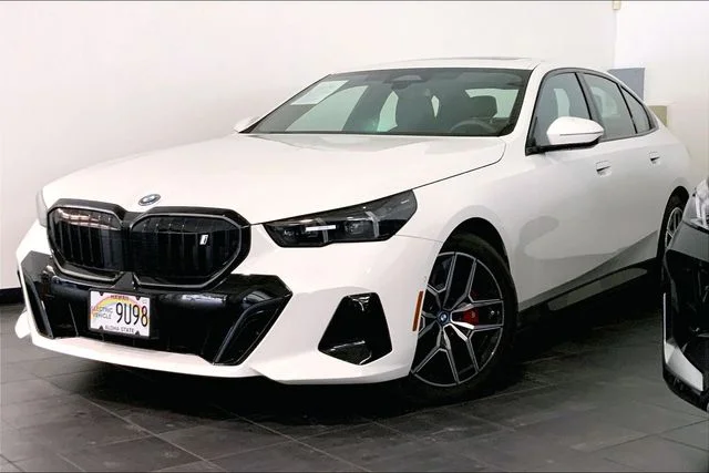 2025 BMW i5