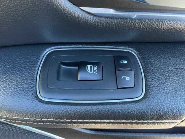 Certified Used 2019 Granite Crystal Clearcoat Metallic Ram Laramie image 30