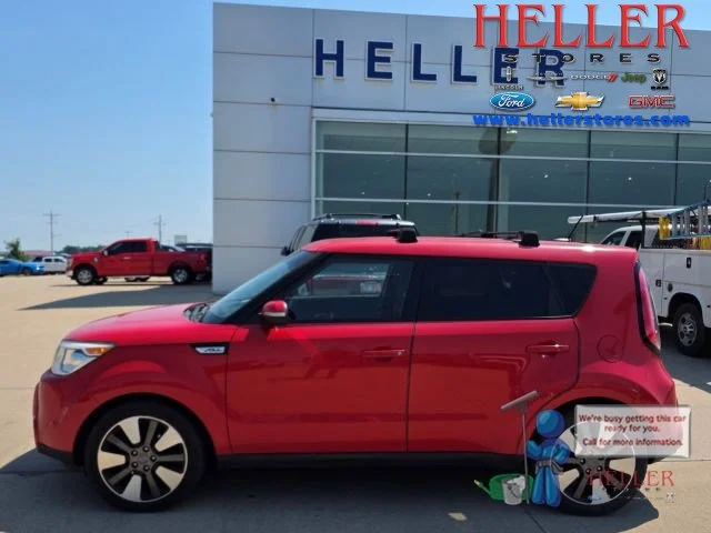 Used 2015 Inferno Red Kia Exclaim image 1