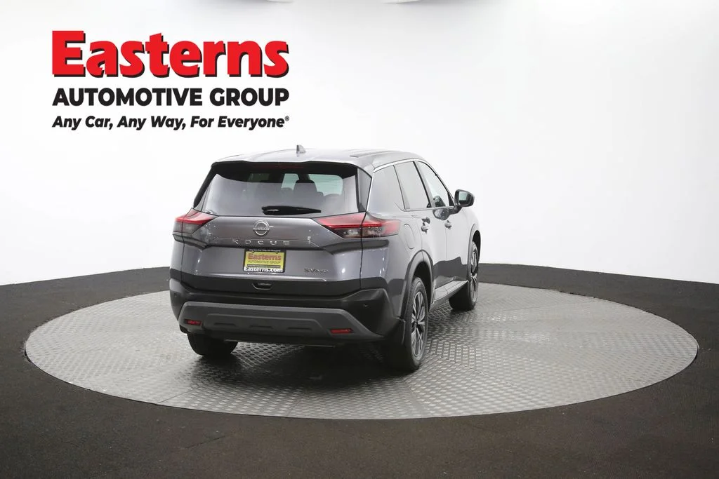 Used 2023 Gray Nissan SV image 39