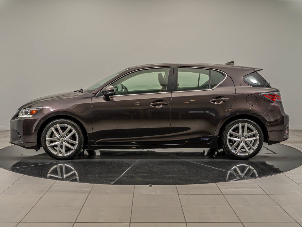 Used 2014 Pearl Lexus 200h image 5