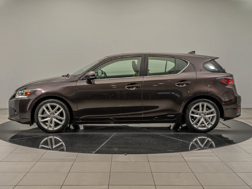 Used 2014 Pearl Lexus 200h image 5