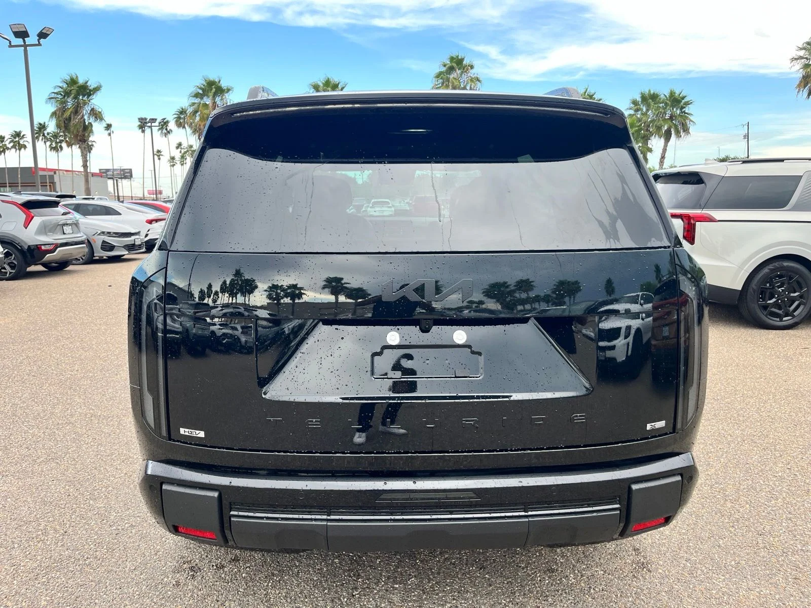 New 2027 Black Kia X-Line SX image 6