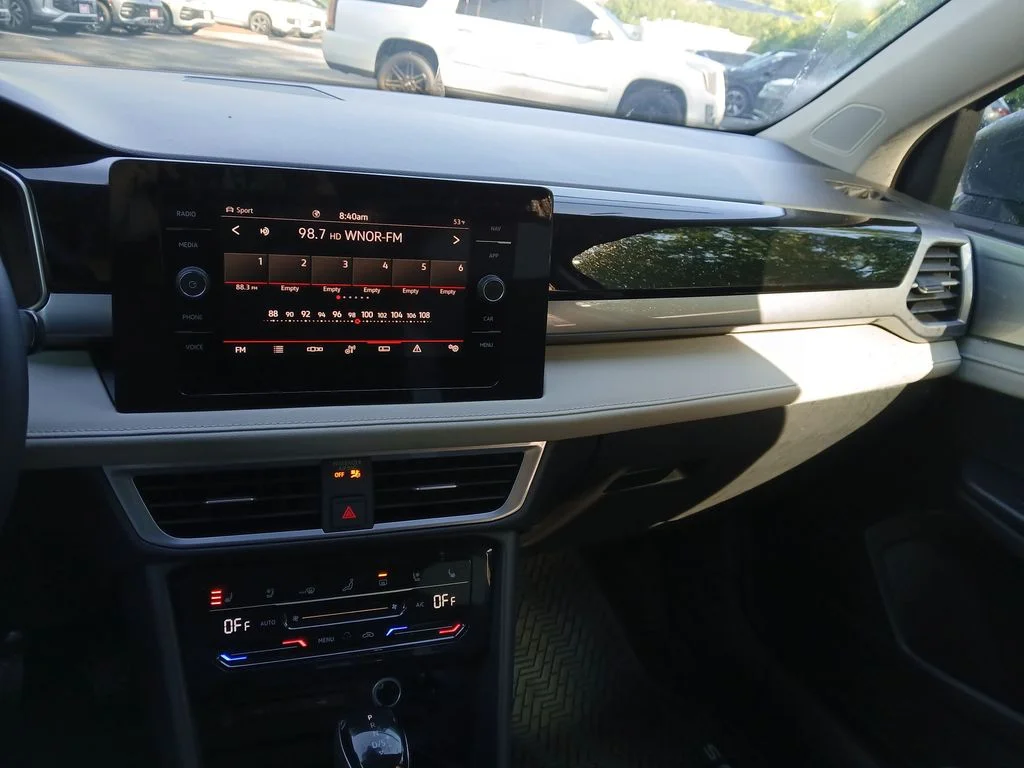 New 2026 Silver Volkswagen 1.5T SEL image 17