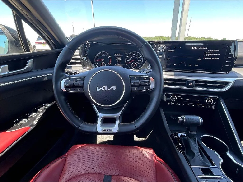 Used 2024 Gray Kia GT-Line image 8