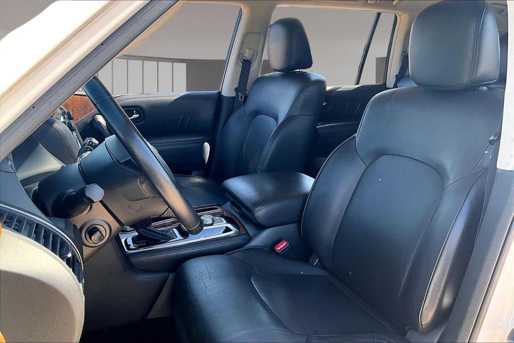 Used 2022 White Nissan SL image 27