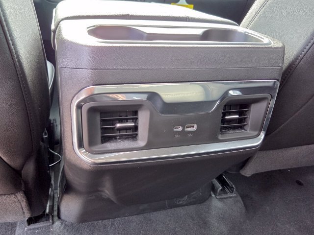 2026 GMC Sierra 1500 SLT - Photo 9