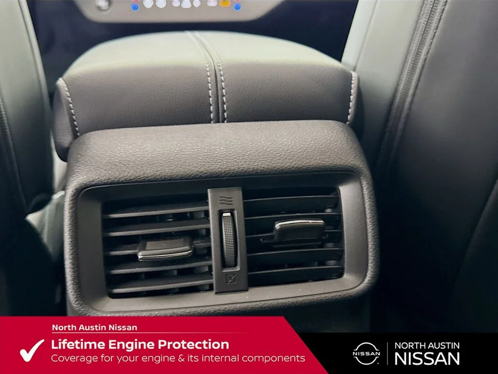 New 2026 White Nissan Platinum image 31