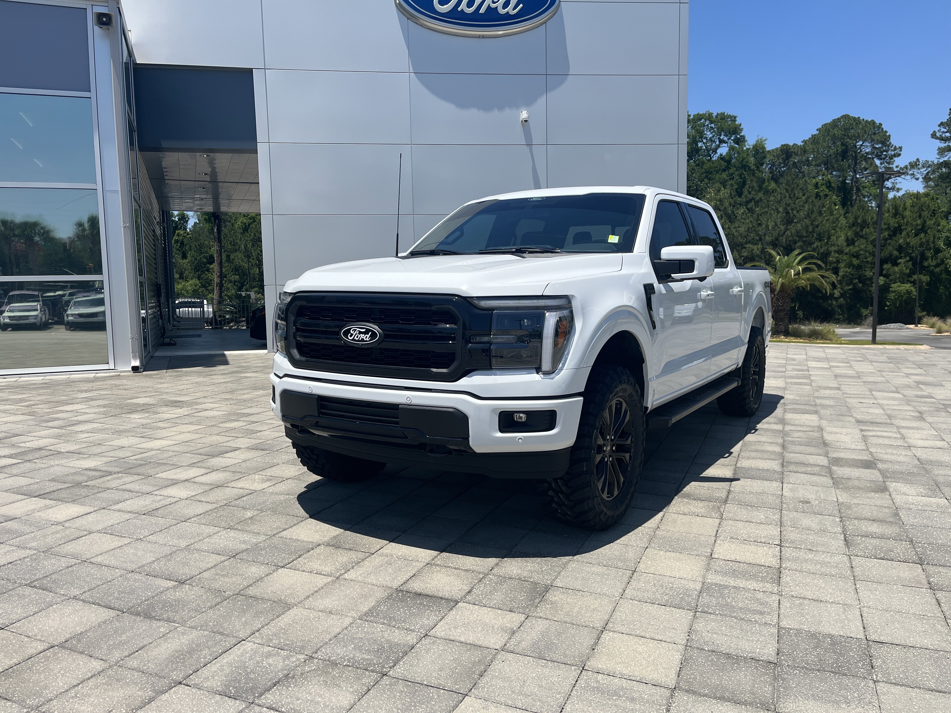 New 2026 Oxford White Ford Lariat® image 2