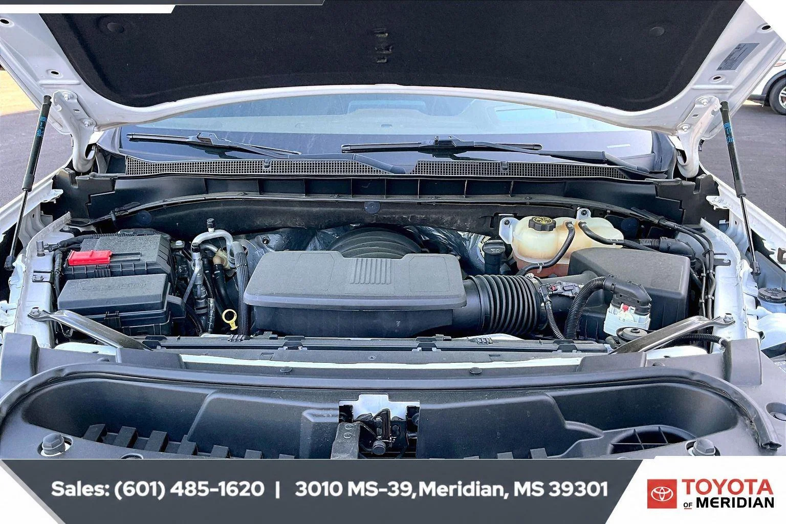 Used 2022 Iridescent Pearl Tricoat Chevrolet High Country image 8