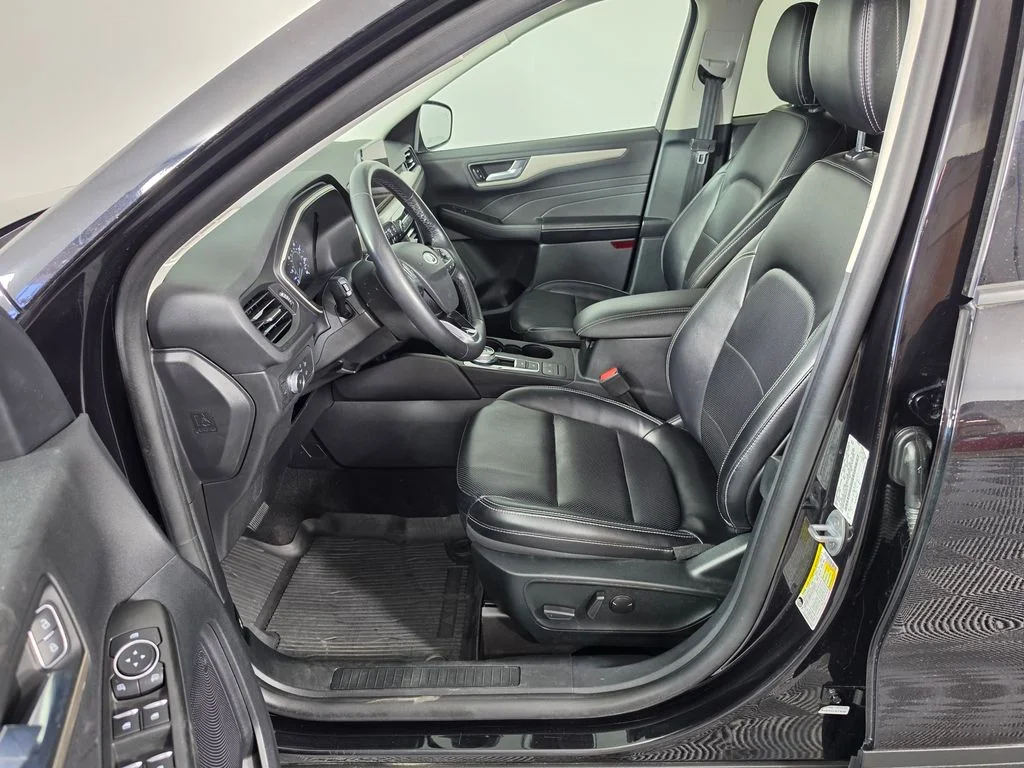 Used 2022 Ford Escape SEL with VIN 1FMCU9H96NUA44735 for sale in Durango, CO